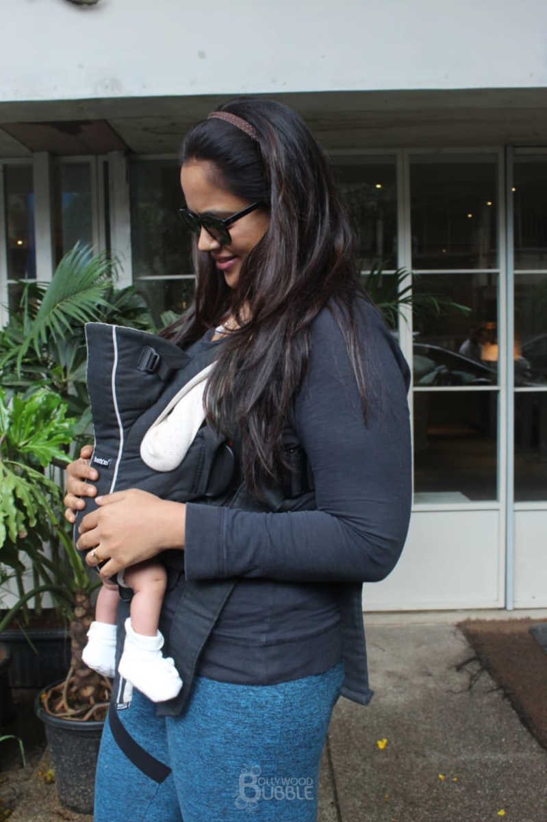 Sameera Reddy Daughter Nyra