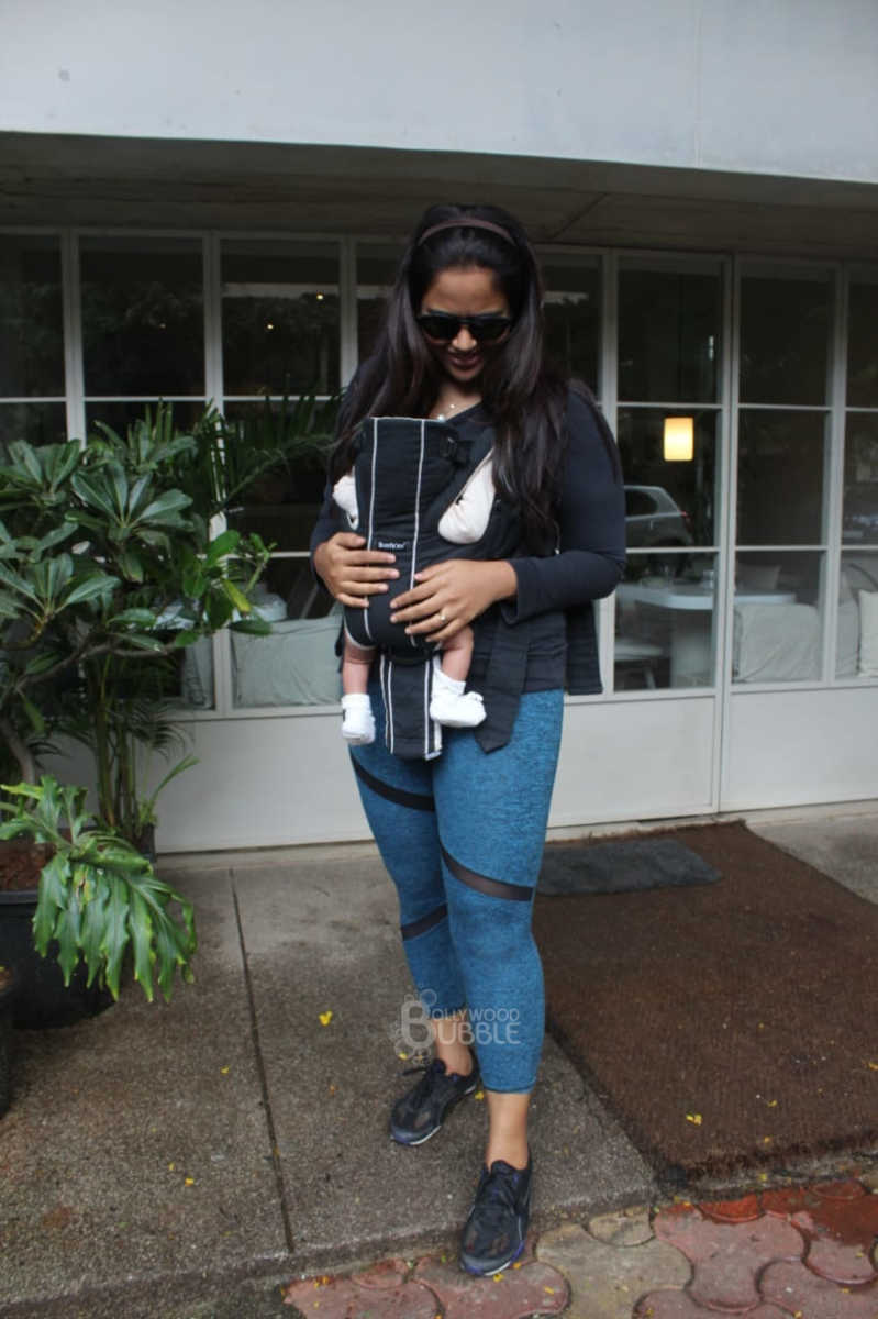 Sameera Reddy Daughter Nyra