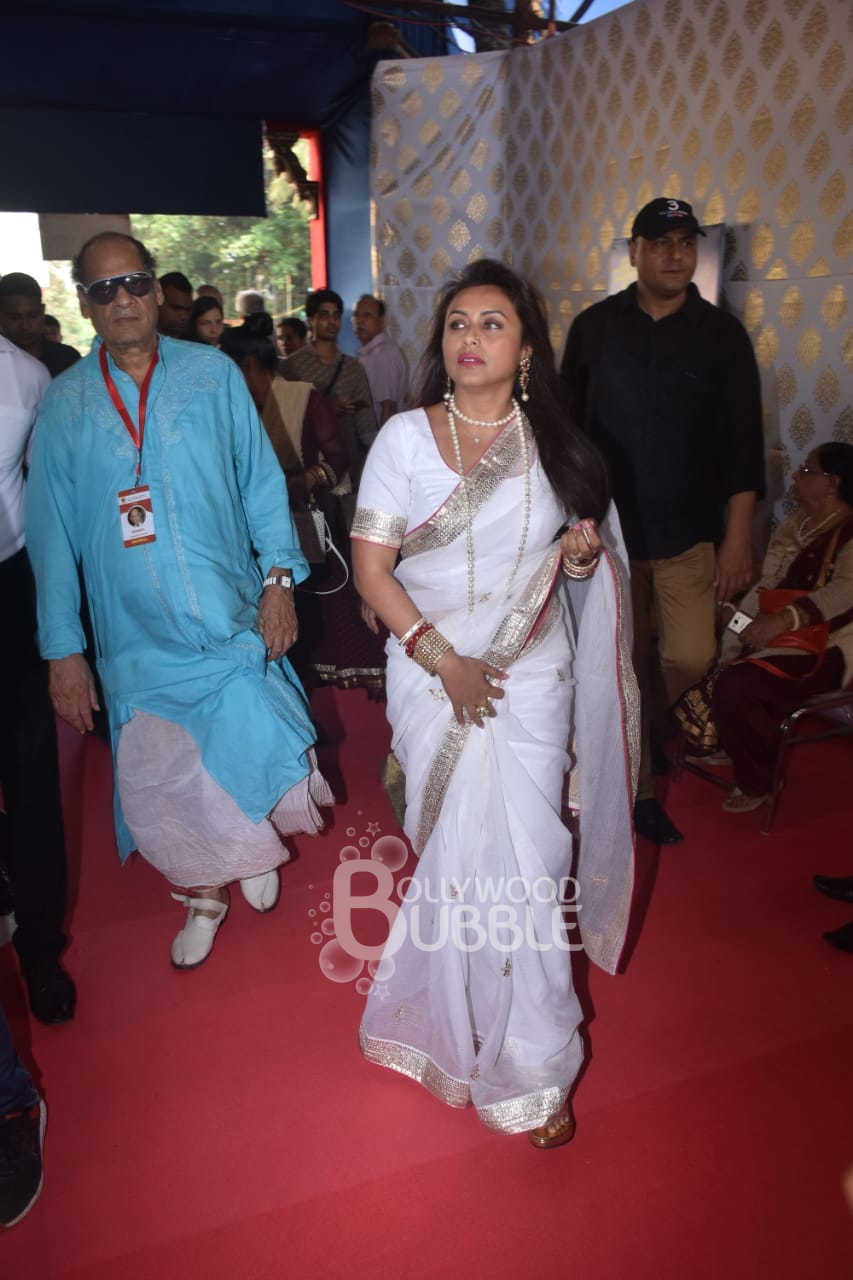 Rani Mukerji durga puja ootd