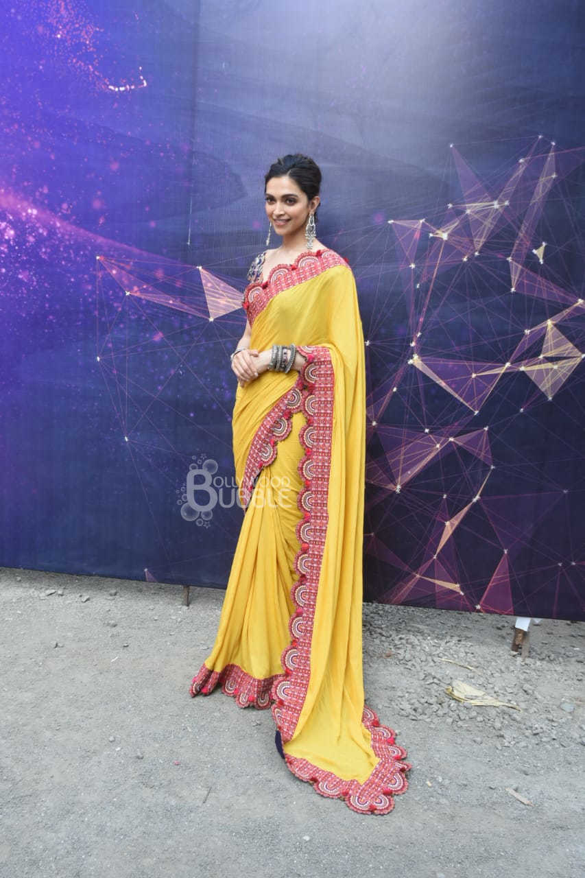 Deepika Padukone Anamila Khanna Saree OOTD