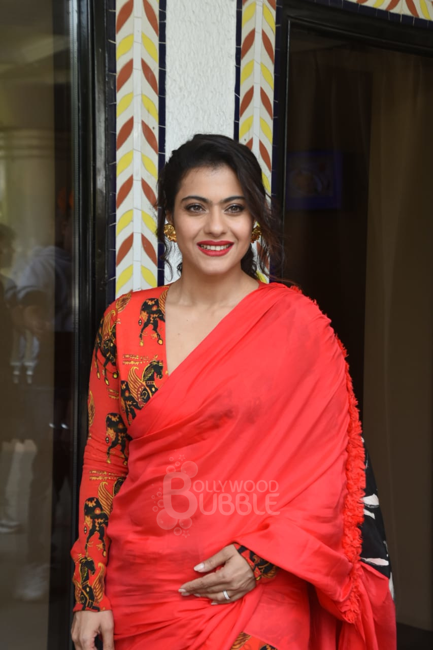 Kajol Red Saree OOTD