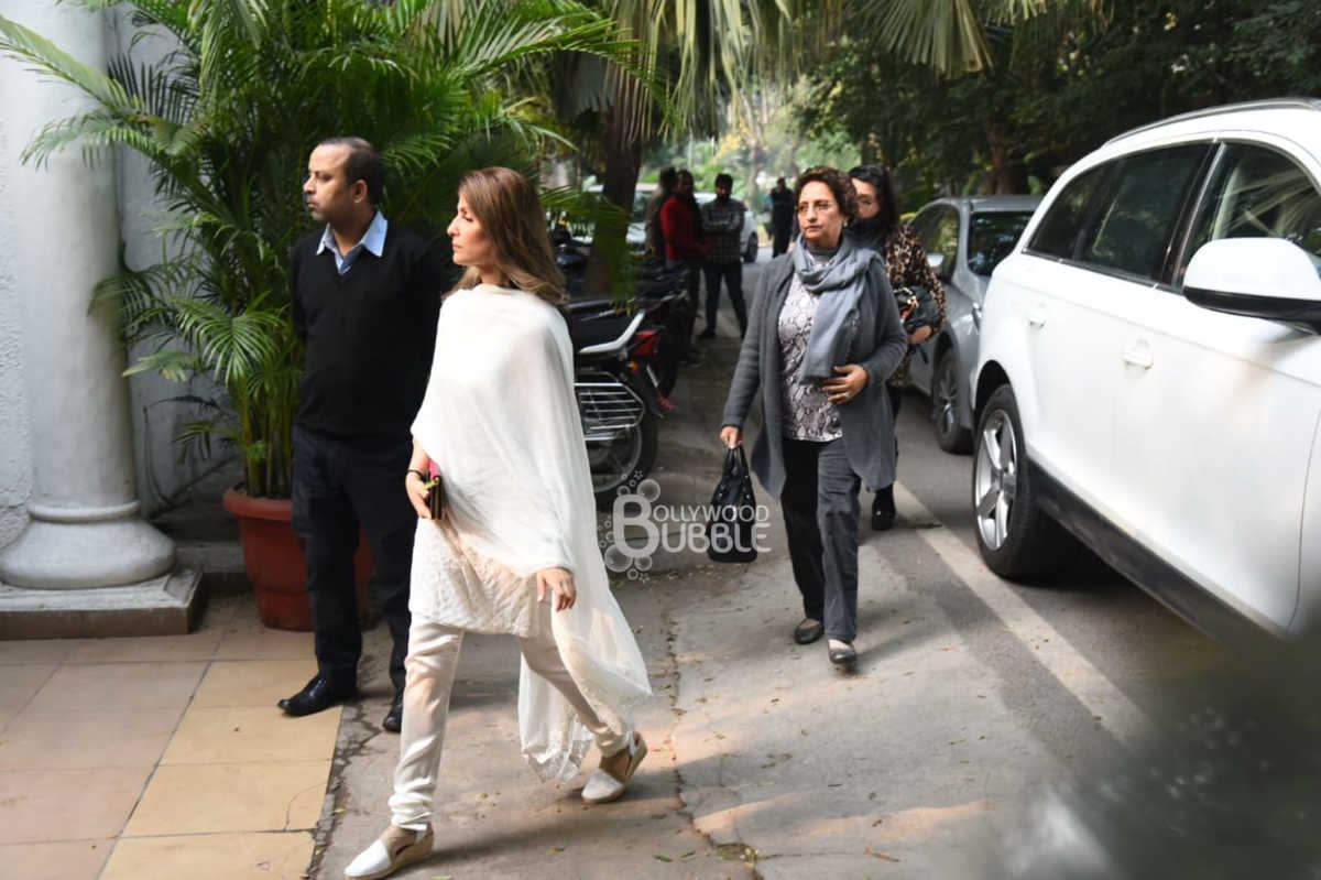 Ritu Nanda Funeral Bollywood Celebs