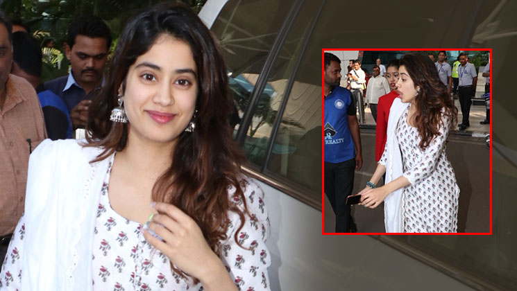 Janhvi Kapoor-Saves Photographers