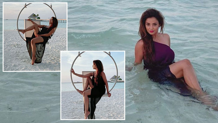 Adaa Khann Beach Pictures