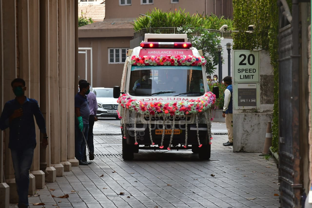 Rishi Kapoor Funeral