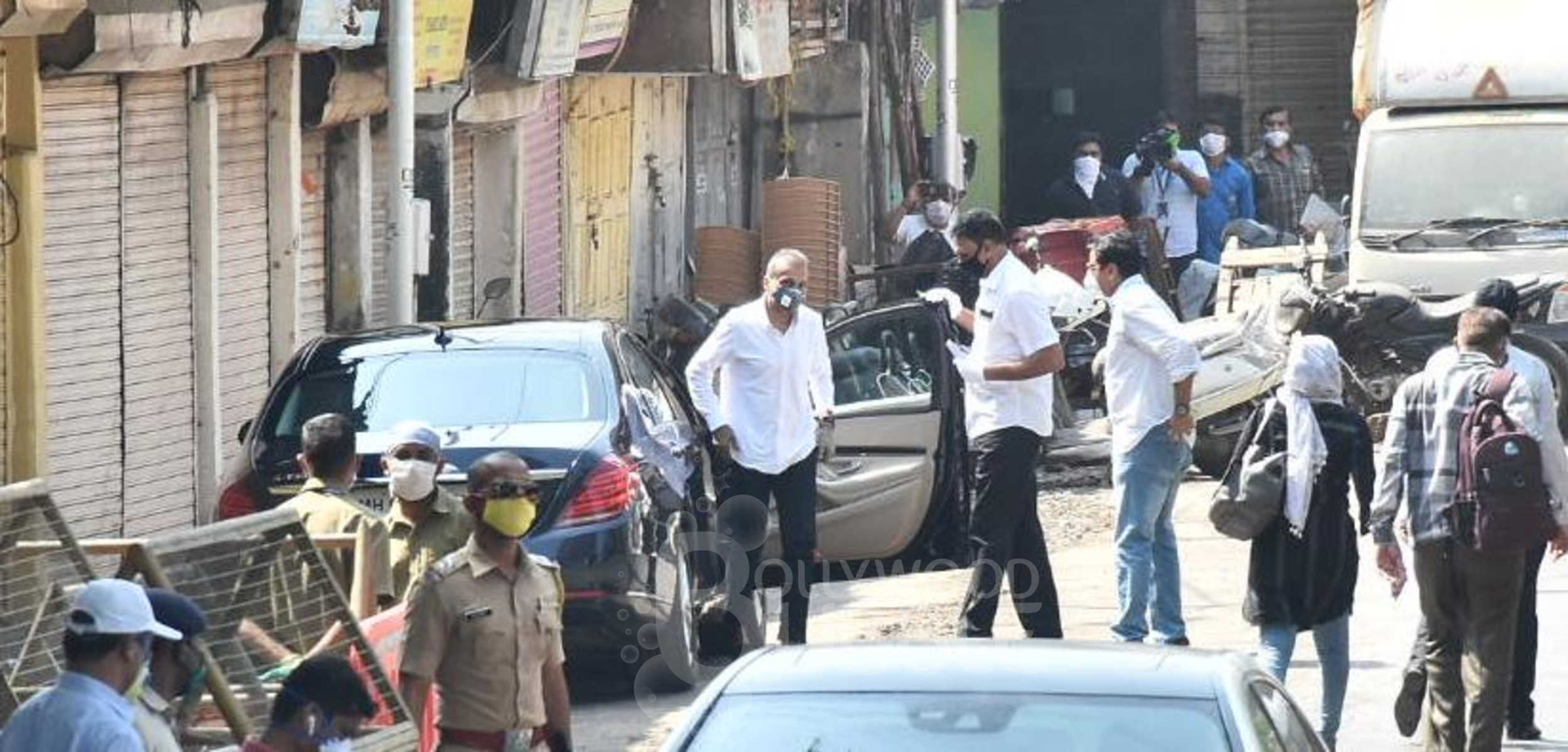 Rishi kapoor funeral