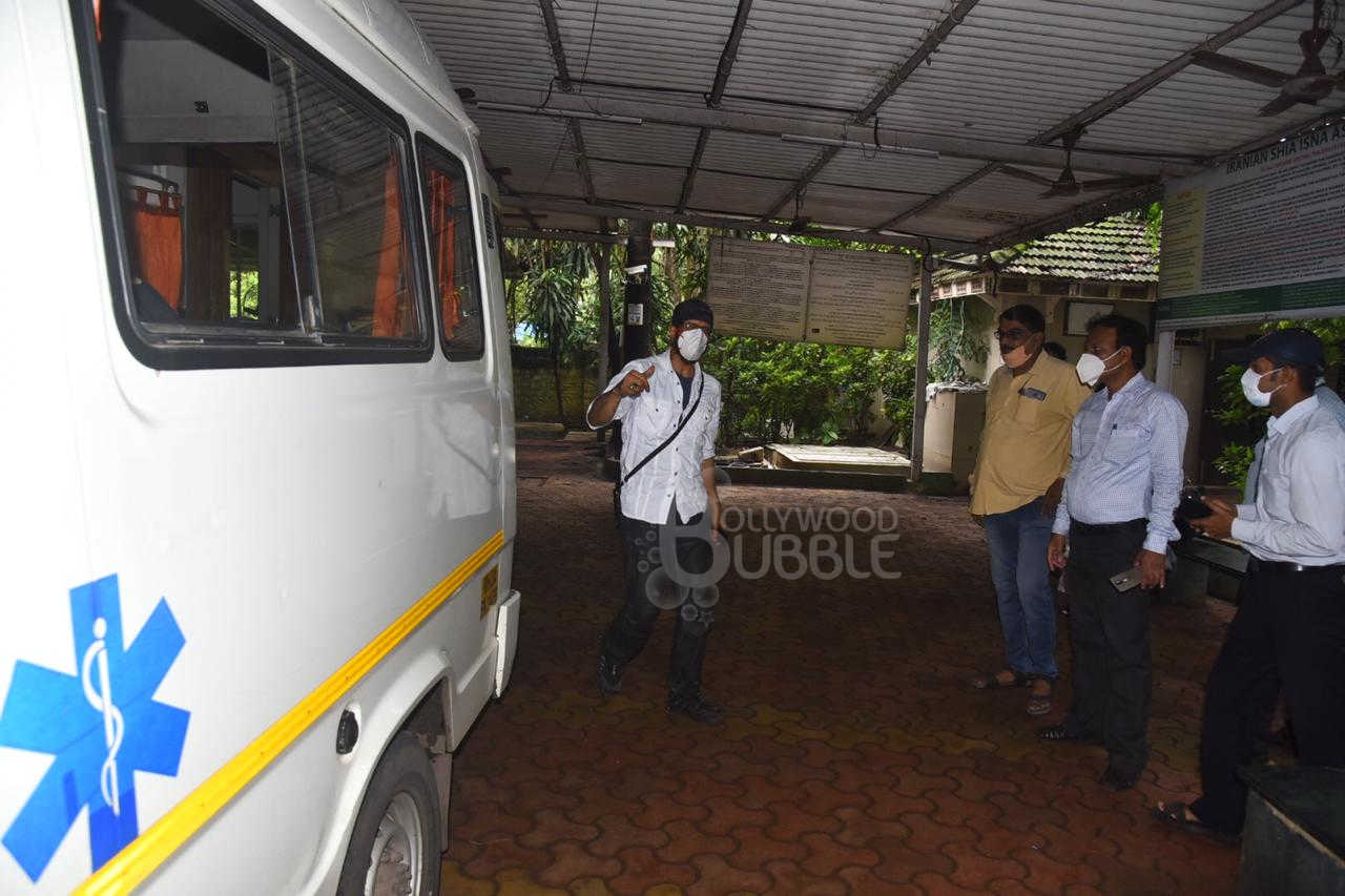 Jaaved Jaaferi at the funeral