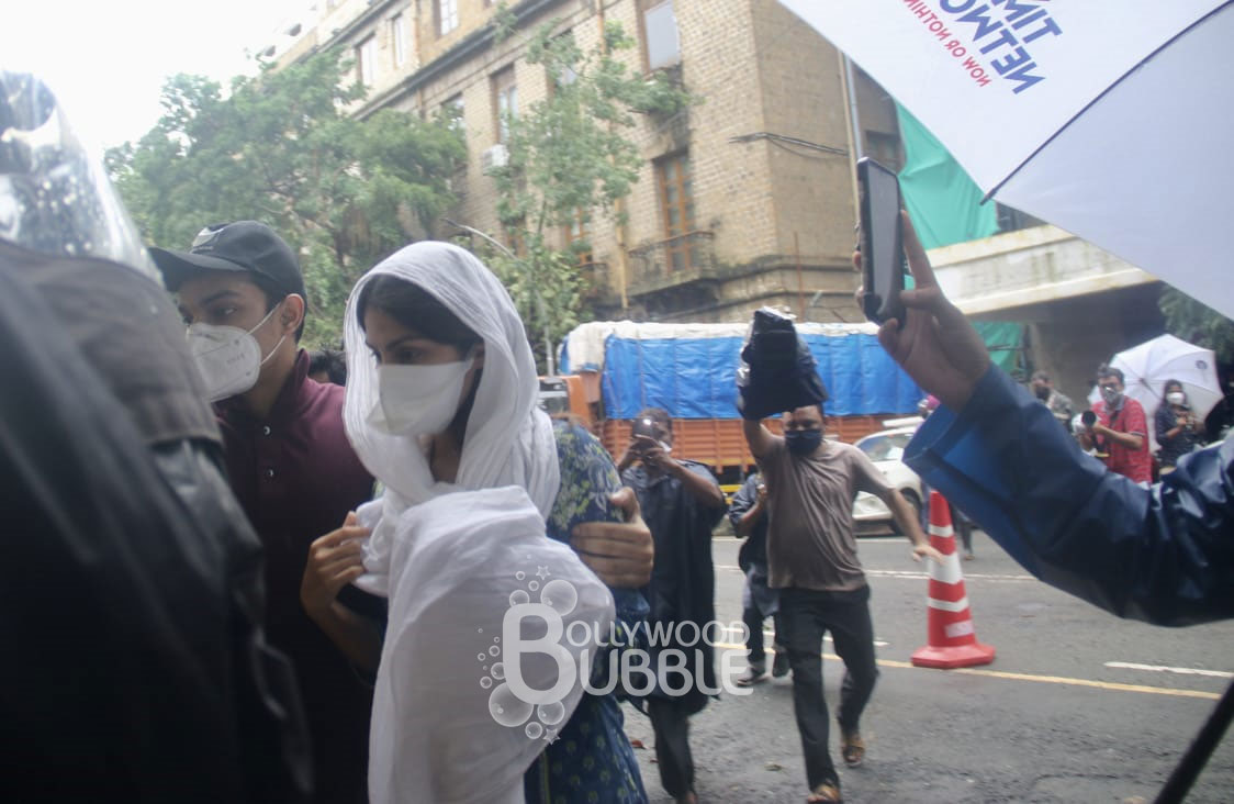 Rhea Chakraborty and Showik Chakraborty summoned by ED