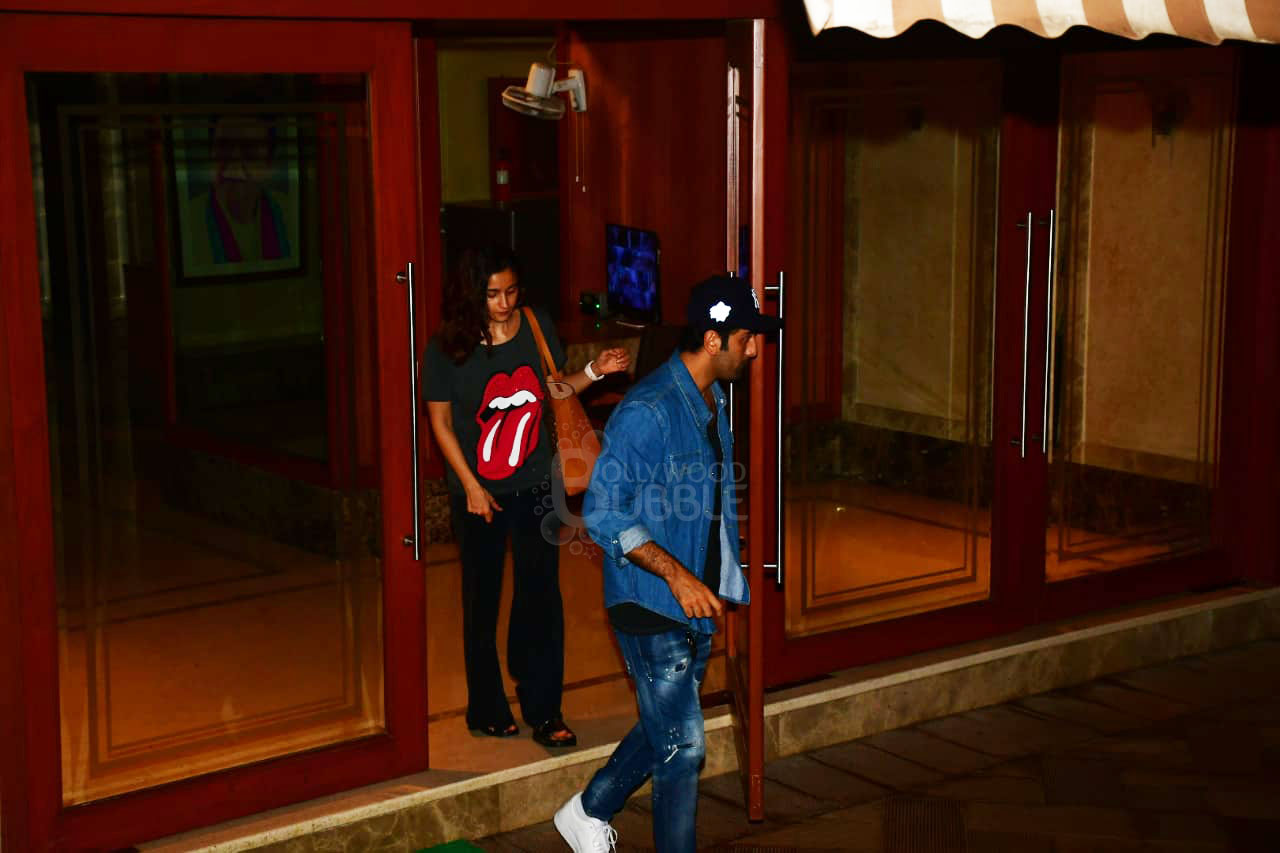 Ranbir Alia Sanjay Dutt's house