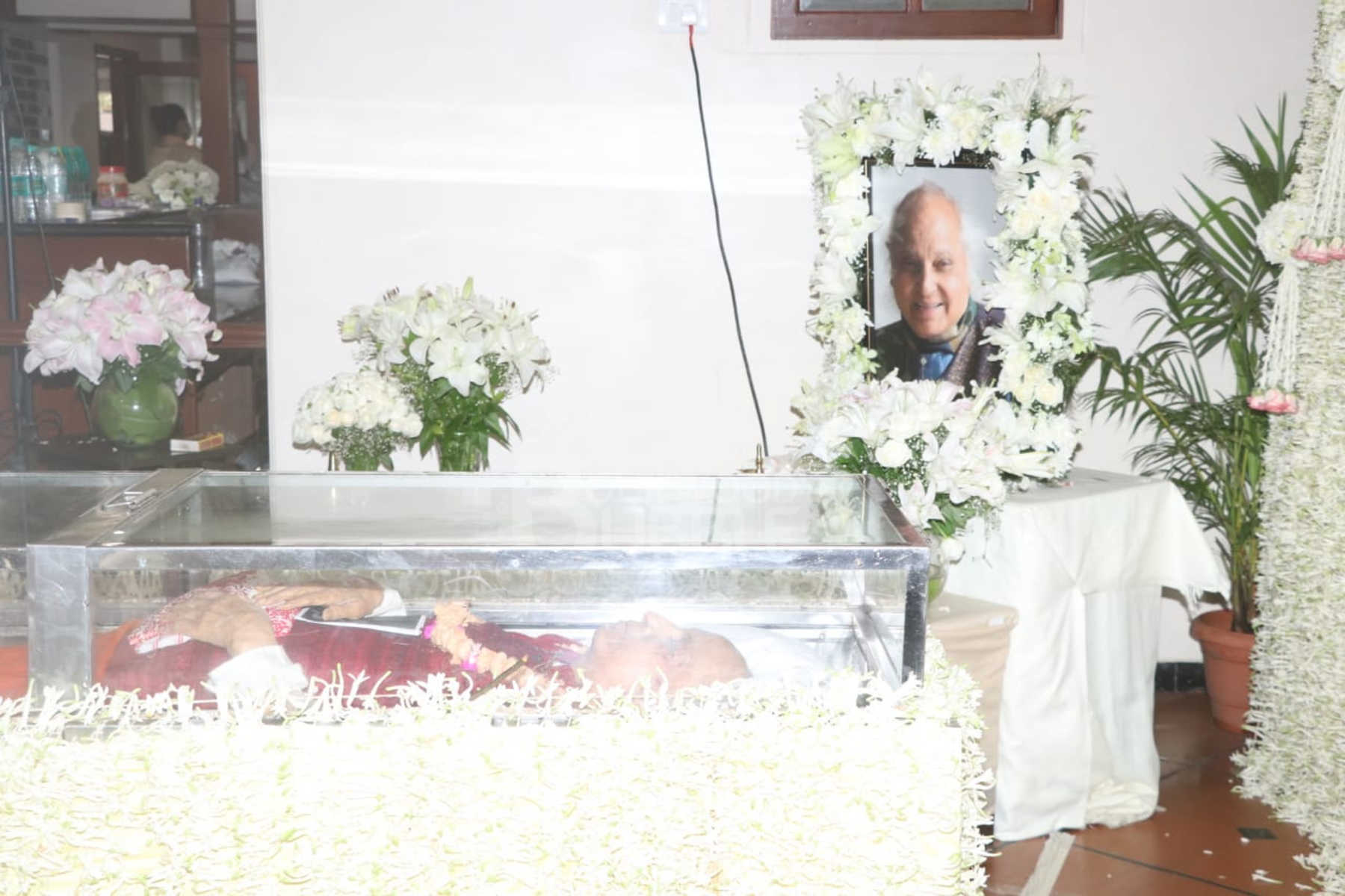 Pandit Jasraj funeral antim darshan