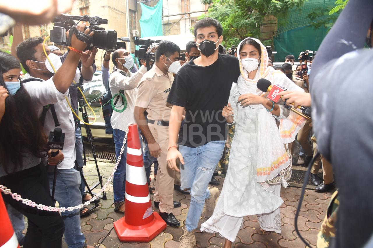 Rhea Chakraborty with brother Showik
