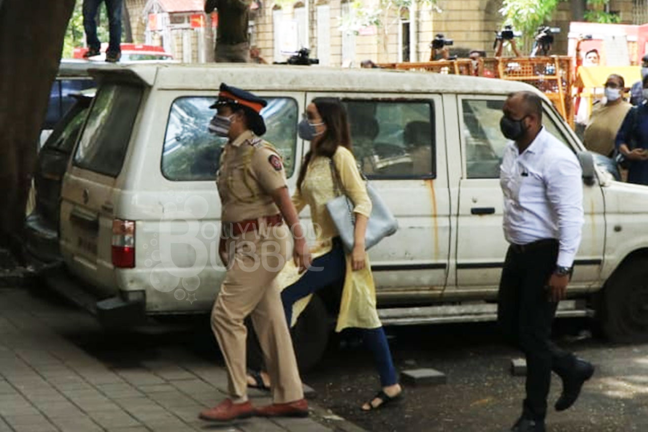 Shraddha Kapoor NCB office