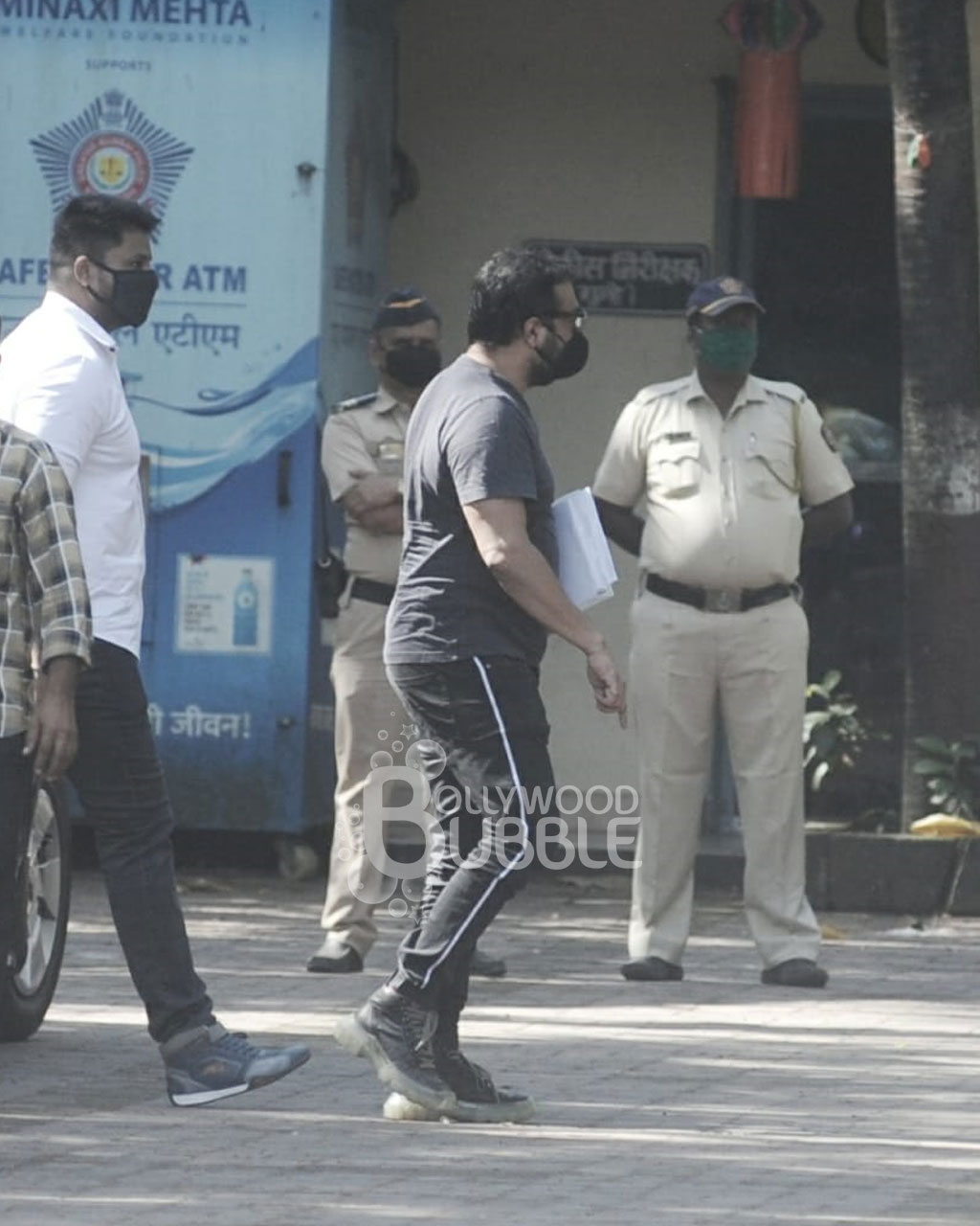 Anurag Kashyap at Versova station