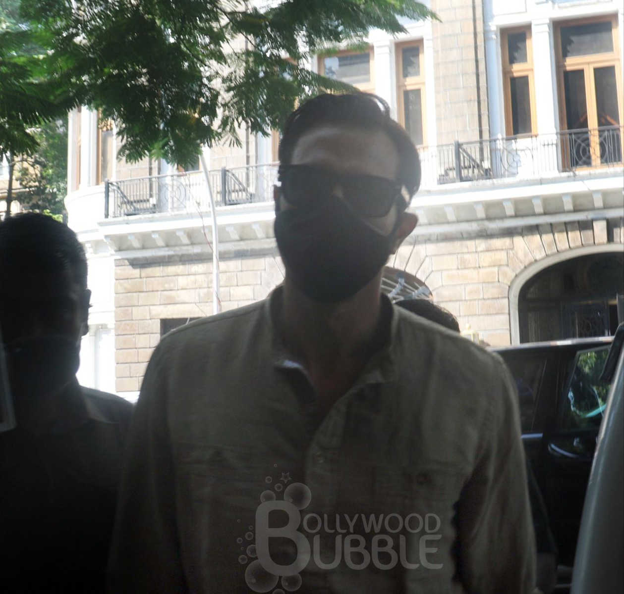 arjun rampal ncb office drugs case