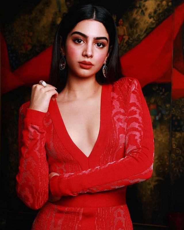 Khushi Kapoor Instagram pics