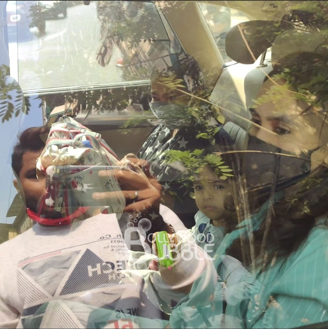 Varun-Natasha families leave for Alibaug