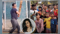 Aamir Khan plays cricket with children; Kishwer Merchantt slams the actor for not wearing a mask