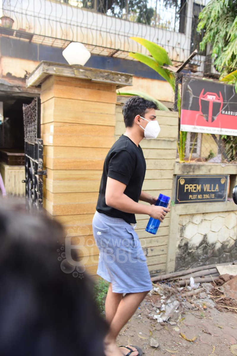 Rhea showik Chakraborty spotted gym