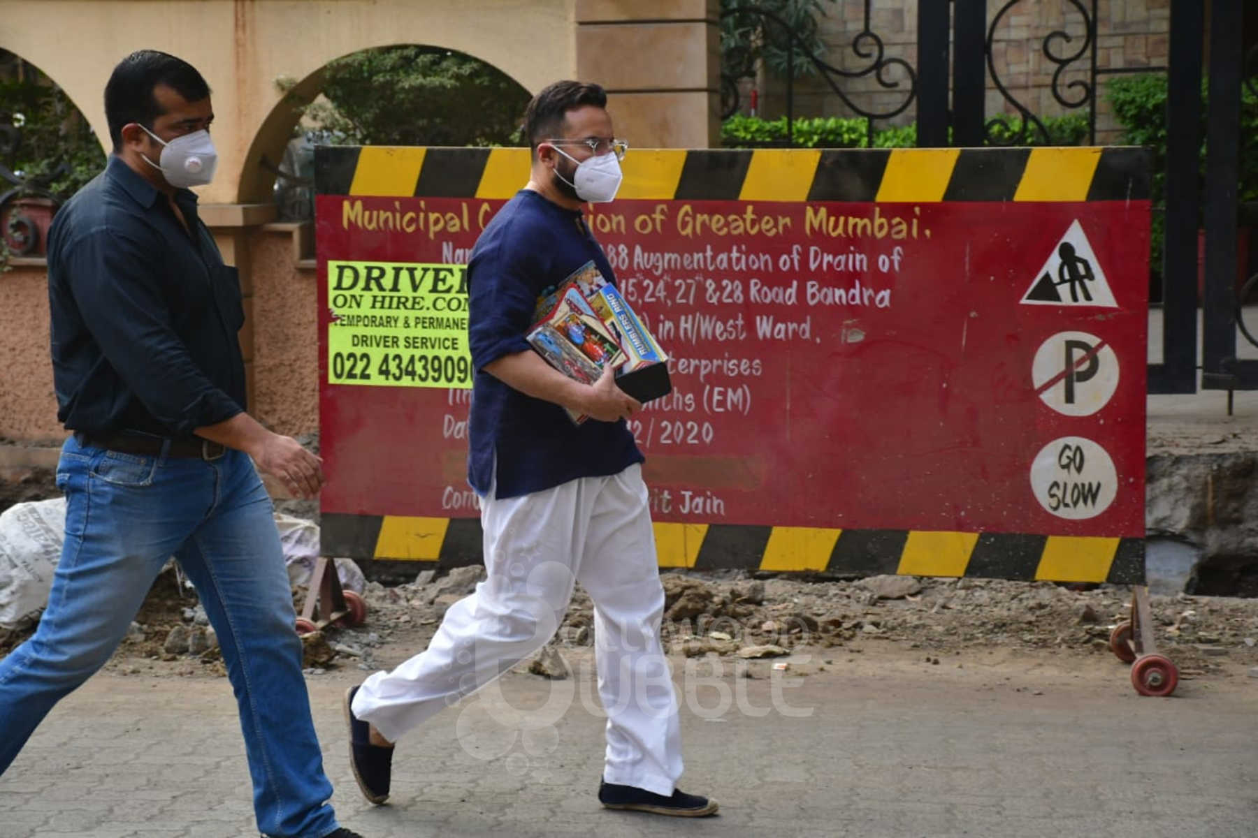 Saif ali khan gifts taimur ali khan