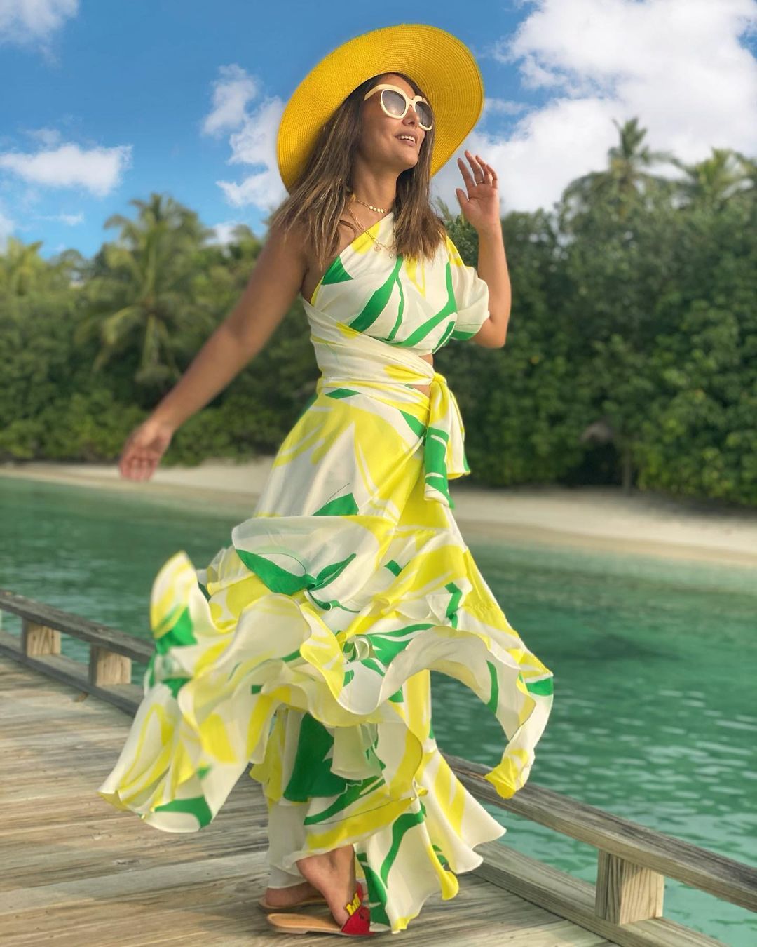 Hina Khan, Maldives, Rocky Jaiswal, HiRo, Summer, Hina Khan summer outfit, Hina Khan bikini, Hina Khan swimsuit,