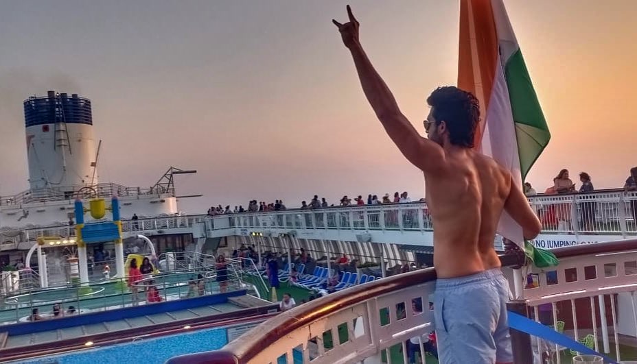 Parth Samthaan shirtless, Parth Samthaan body, Parth Samthaan fitness, Parth Samthaan shirtless pics, Parth Samthaan abs, Parth Samthaan birthday, Parth Samthaan, Happy Birthday Parth Samthaan,