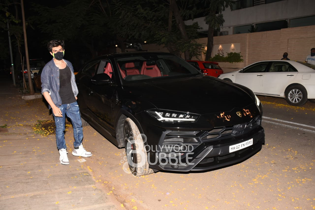 Kartik Aaryan new car