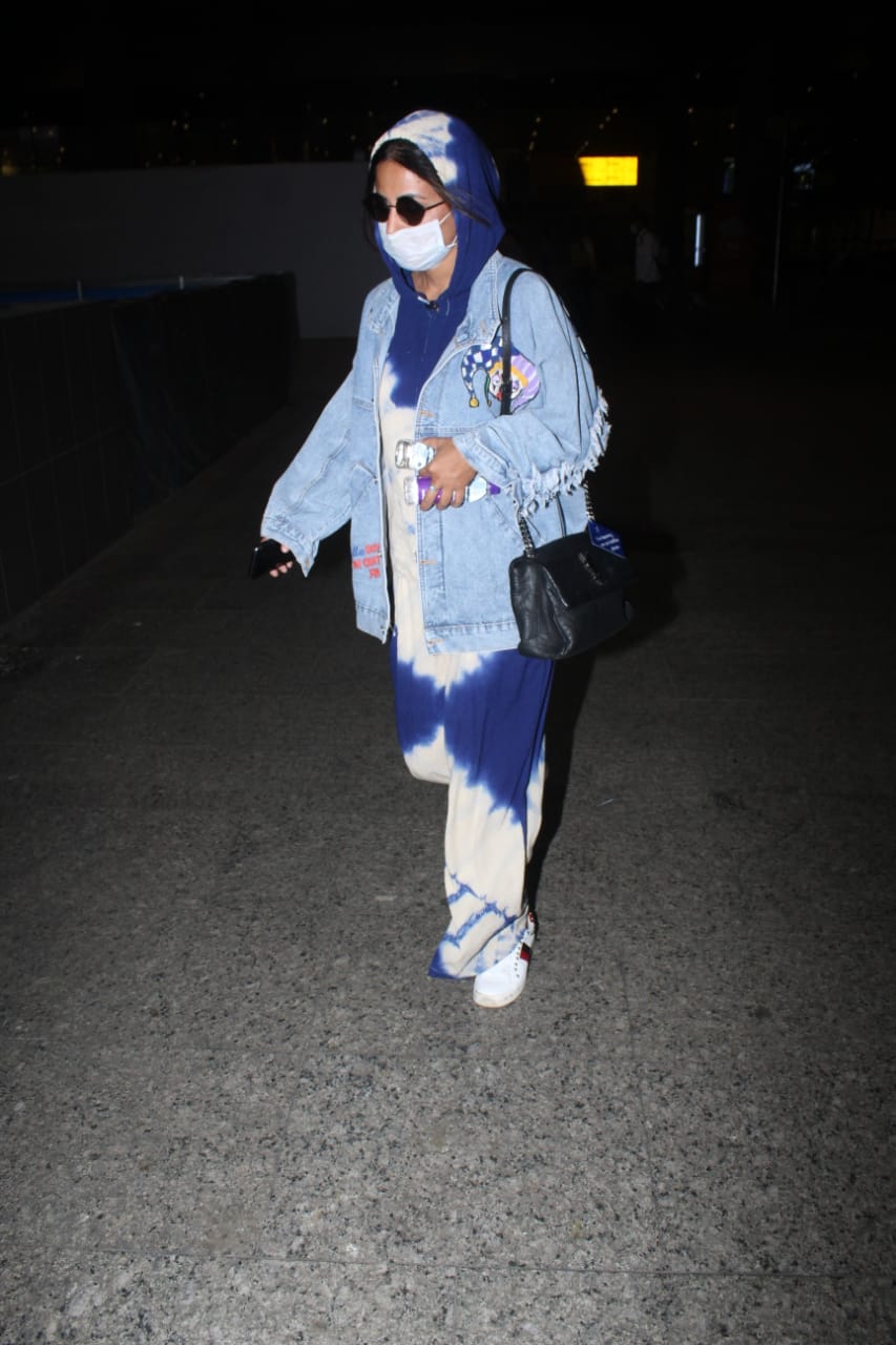 Hina Khan airport, hina khan father, hina khan dad, 