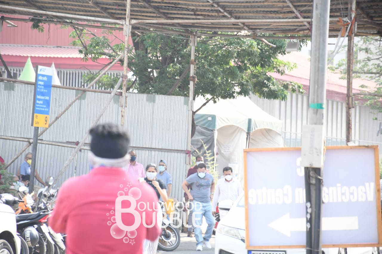 Covid-19 vaccine, Saif Ali Khan