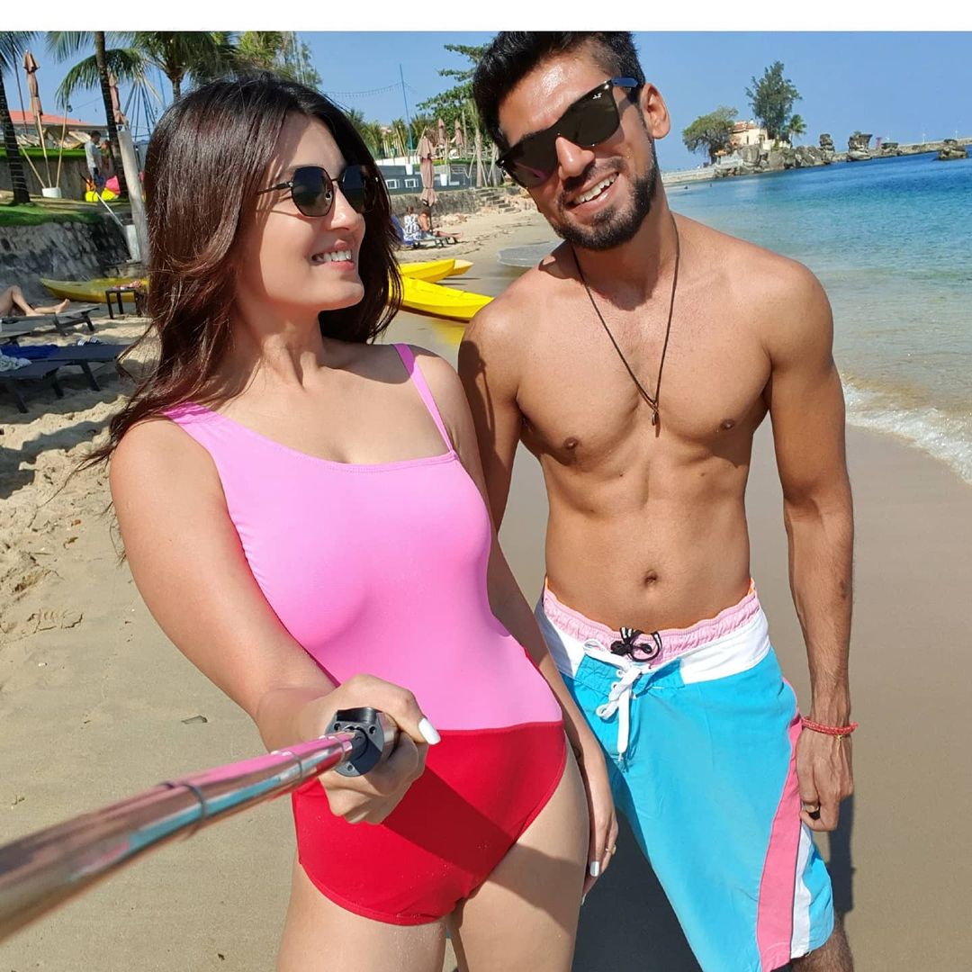 Pandya Store, Shiny Doshi, Lavesh Khairajani, Shiny Doshi boyfriend, Shiny Doshi photos, Shiny Doshi bf,