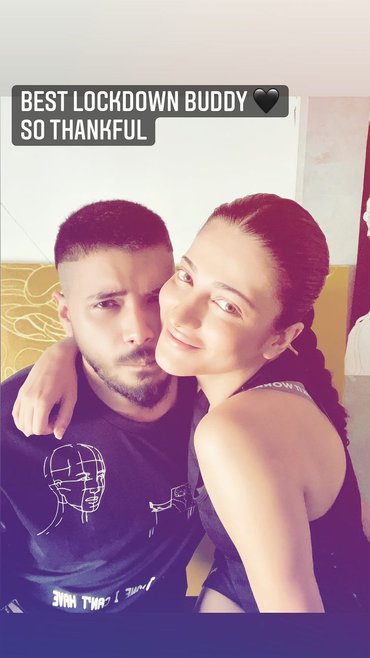 shruti haasan with boyfriend 