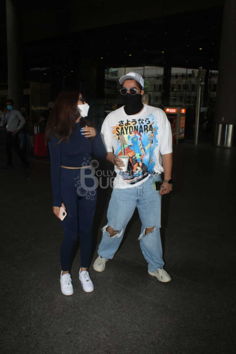 jasmin bhasin, aly goni, jasmin and aly, jasmin bhasin and aly goni, jasly, jasmin aly airport, jasmin bhasin pics, aly goni pics, jasmin and aly pics