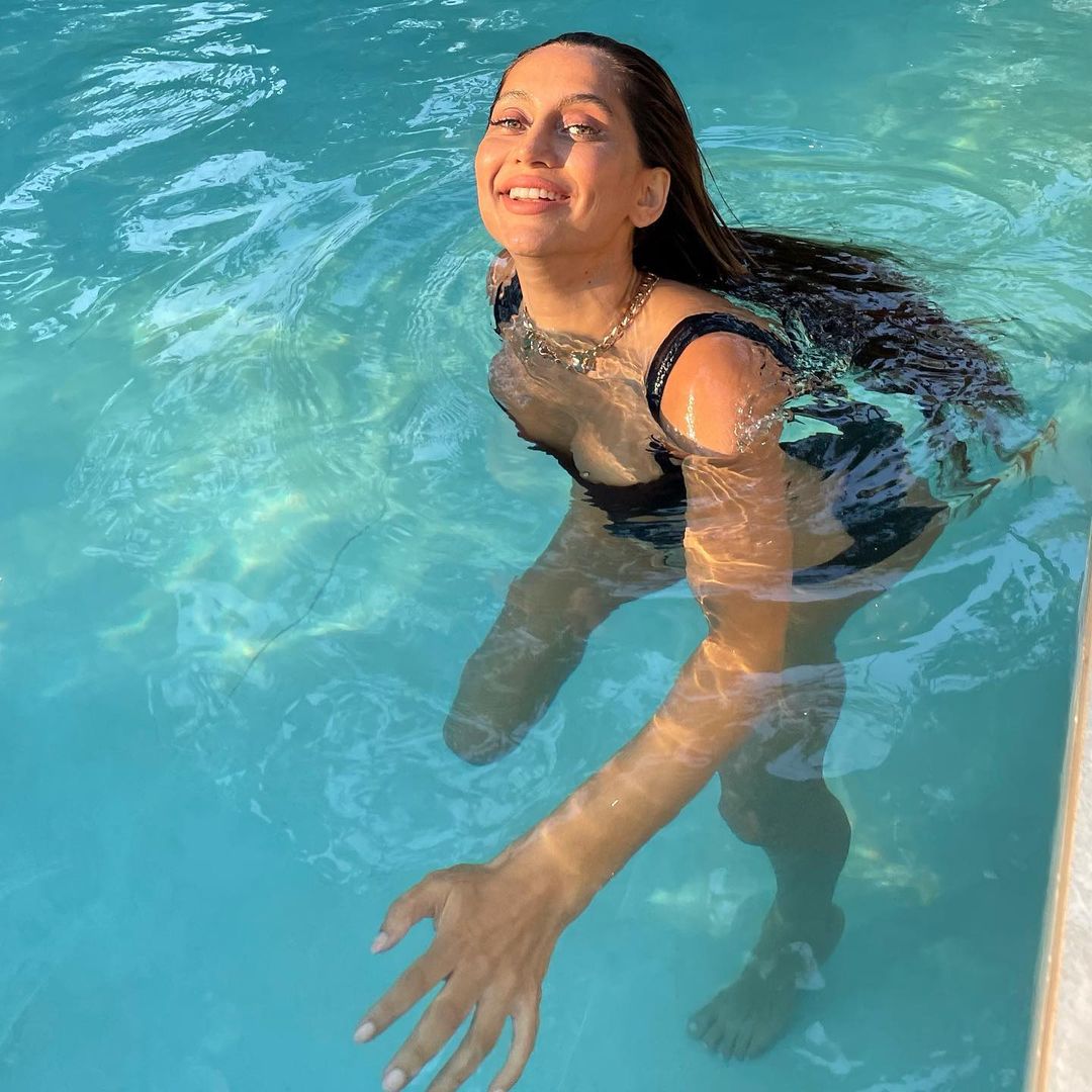 Anusha Dandekar pics