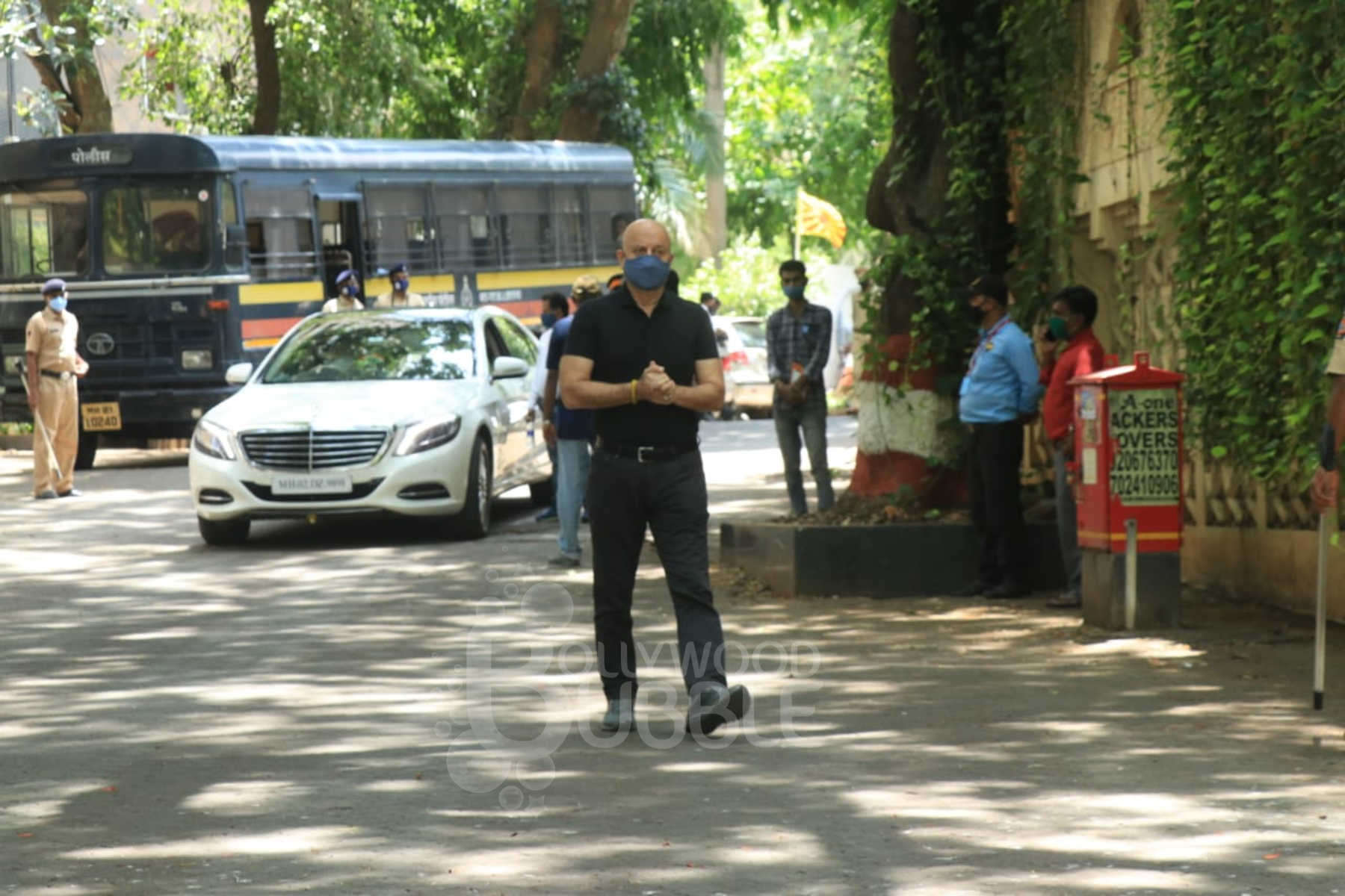 dilip kumar, dilip kumar death, dilip kumar last rites, dilip kumar burial, vidya balan, shabana azmi, anupam kher, johny lever, dharmendra, siddharth roy kapur, dilip kumar, dilip, dilip kumar news, दिलीप, दिलीप कुमार, dilip kumar age, dilip kumar death, saira banu, actor dilip kumar, dilip kumar saira banu, dilip kumar death, dilip kumar passes away, dilip kumar best films, dilip kumar passed away,