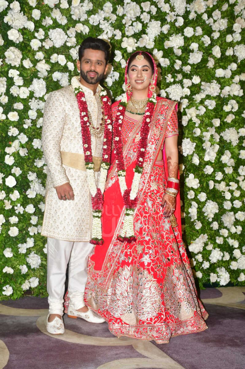 rahul disha wedding pics, disha parmar, disha parmar wedding pics, disha parmar wedding, disha parmar bride look, rahul vaidya disha parmar wedding, disha parmar family, disha parmar marriage pics, disha parmar rahul vaidya, rahul vaidya marriage date, rahul vaidya disha parmar pics, rahul vaidya news, bigg boss, rahul vaidya bigg boss, rahul vaidya wedding date, aly goni, aly goni instagram, rahul disha wedding pics, rahul vaidya marriage, rahul vaidya wife,
