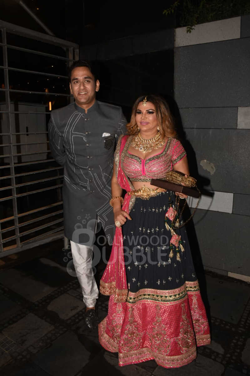 rahul vaidya disha parmar sangeet, rahul vaidya, disha parmar, rahul disha wedding, rahul vaidya disha parmar wedding reception, rahul vaidya wedding video, rahul vaidya wife, rahul vaidya disha parmar, anushka sen, aly goni, disha parmar age, disha parmar serials, khatron ke khiladi, disha parmar wedding look, rahul vaidya wedding look, rahul vaidya disha parmar marriage, rahul ki shaadi, the dishul wedding, disha paramar parents, rahul vaidya bigg boss 14, rahul vaidya tv shows, rahul and disha wedding pics, rahul disha wedding reception look, rahul disha wedding reception video, rahul vaidya marriage photos, latest rahul vaidya news, rashami desai, arshi khan, akanksha puri, rakhi sawant, vikas gupta, rahul disha post wedding sangeet