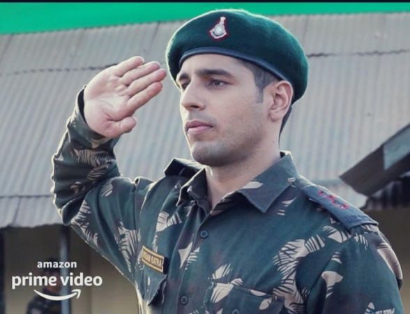 sidharth malhotra as vikram batra, shershaah, 