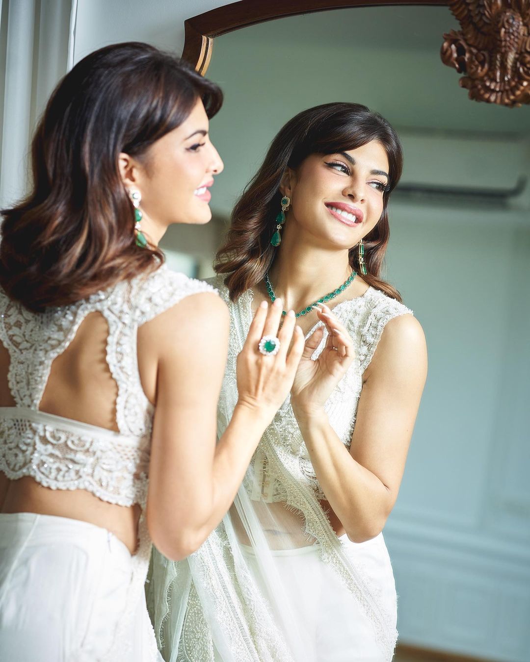 jacqueline fernandez white saree ootd