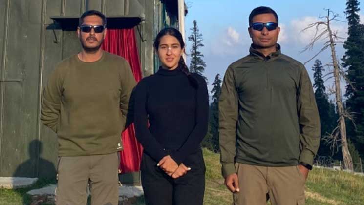 sara ali khan, sara ali khan with the indian army soldiers, sara ali khan photos, sara ali khan pics,