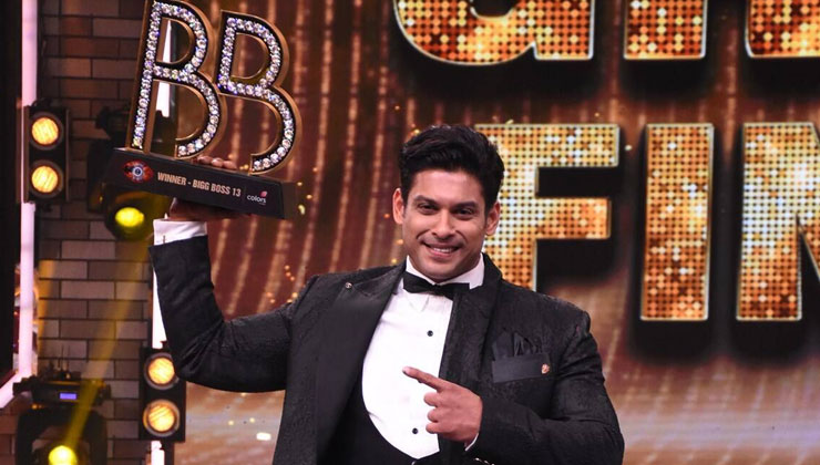 Throwback to the slam dunk moment when late actor Sidharth Shukla bagged the Bigg Boss 13 trophy