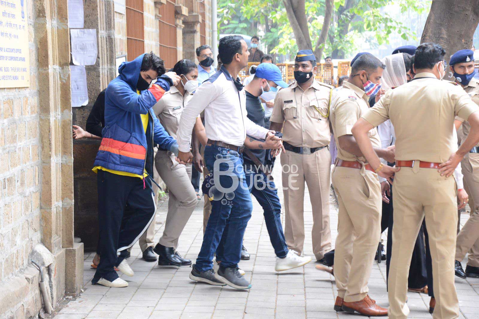 aryan khan arrested, ncb office, aryan leaving ncb office for medical test in drug case, 
