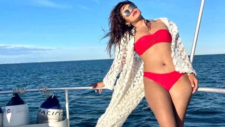 priyanka chopra jonas, priyanka chopra, priyanka chopra in red bikini,
