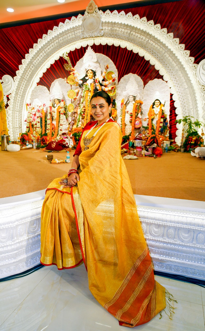 rani mukerji yellow saree,