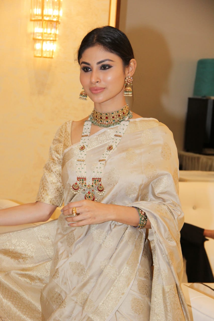 Mouni Roy, Durga puja, durga ashtami