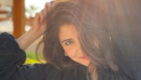 anushka sharma sun kissed photo,