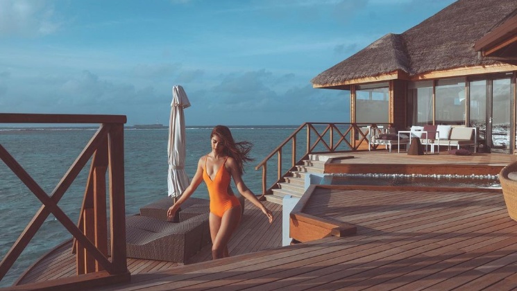 pooja hegde, radhe shyam actress pooja hegde, pooja hegde bikini pics,