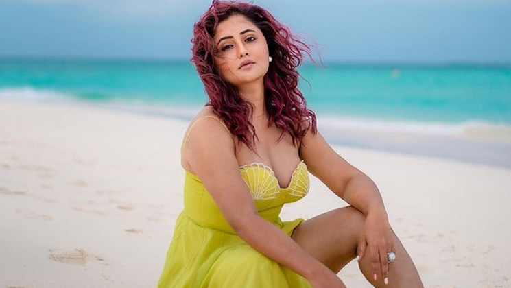 Rashami Desai Shares Sexy Vacay Pics Ahead Of Bigg Boss Entry Bollywood Bubble