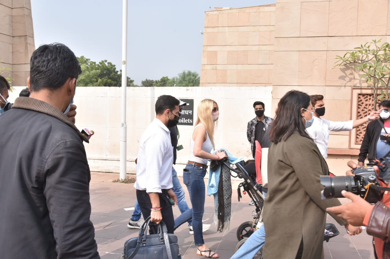 natasha turquotte, katrina kaif family, vicky and katrina wedding,