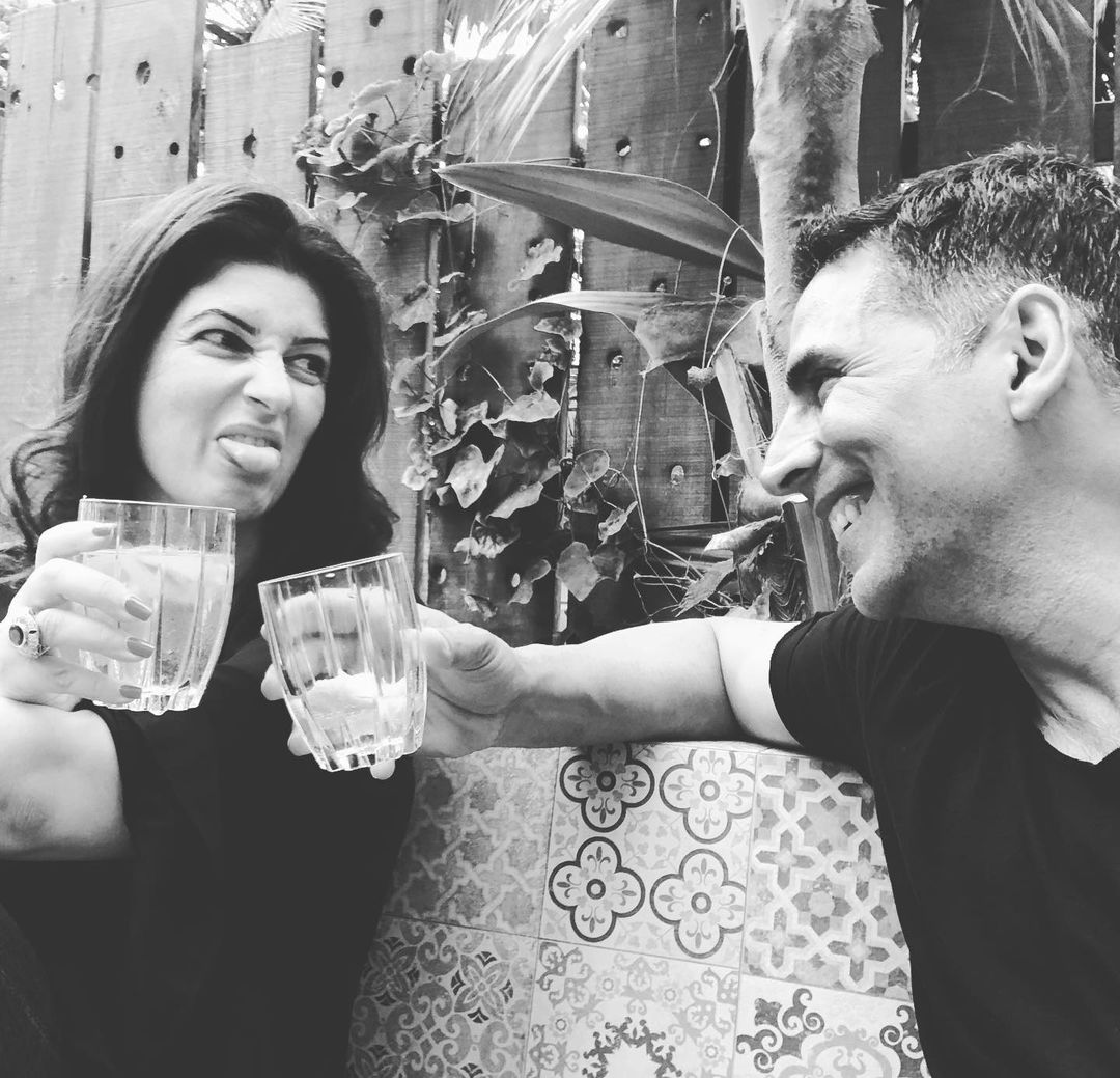 Twinkle Khanna and Akshay Kumar caught in a cute moment