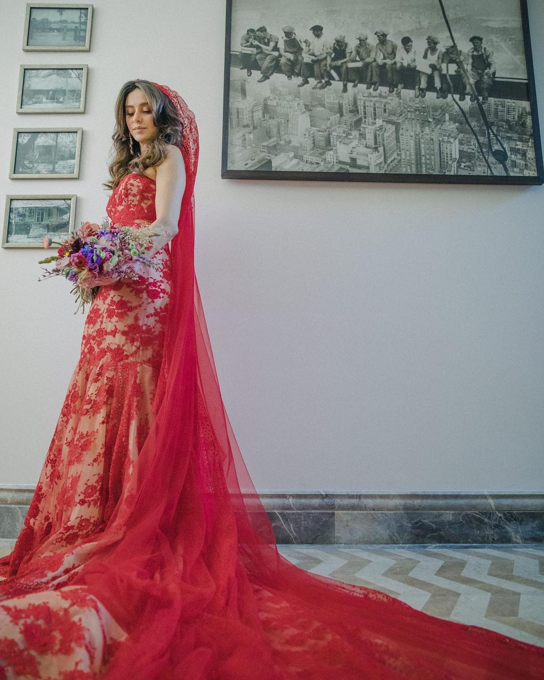 Farhan Akhtar, Shibani Dandekar wedding, Shibani Dandekar wedding gown