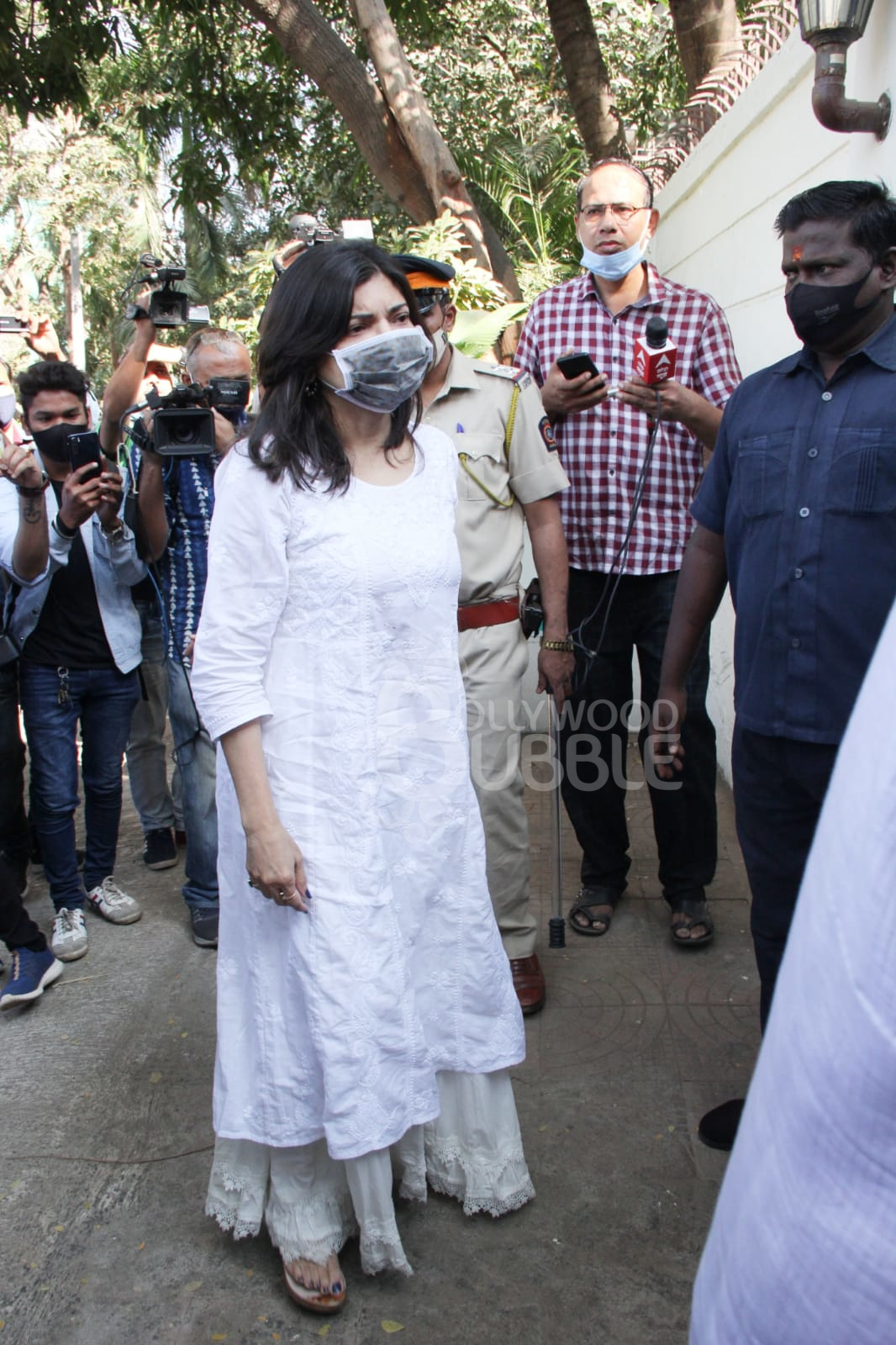 bappi lahiri, bappi lahiri death, alka yagnik,